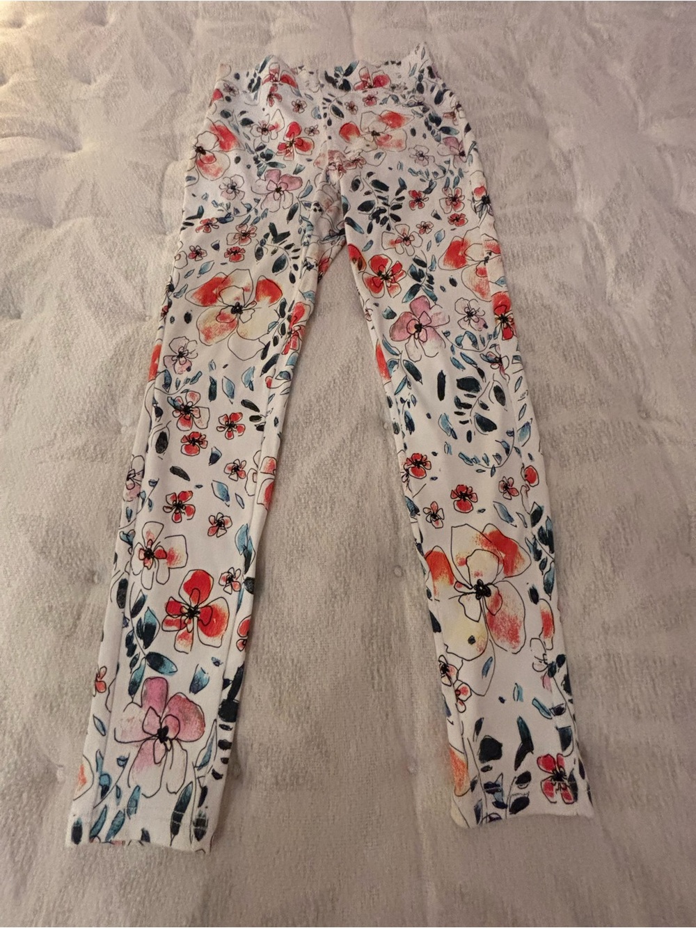 HUE White Leggings with Multicolor Floral Print